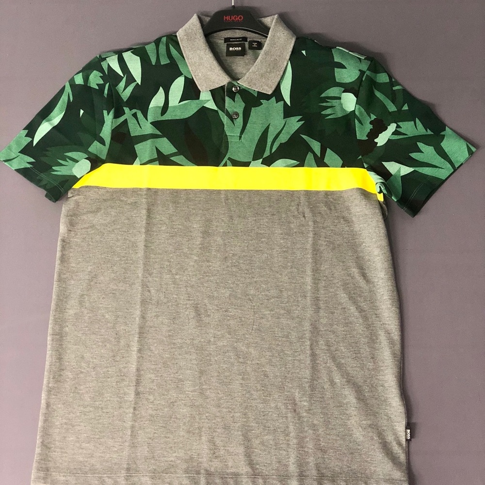MENS BOSS POLO SHIRT (never been worn)